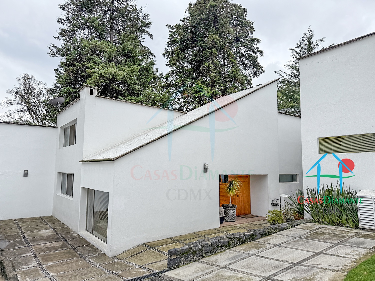 Desierto de los Leones Casa Claudia EHIB - Fachada 1 Desierto de los Leones Casa Claudia EHIB - Fachada 1